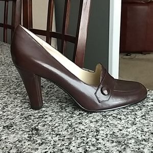 BANDOLINO LEATHER PUMPS